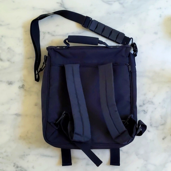NWOT. Leed's Multiple Layers Expandable Backpack/Laptop Bag/Travel Bag.W - Picture 2 of 8